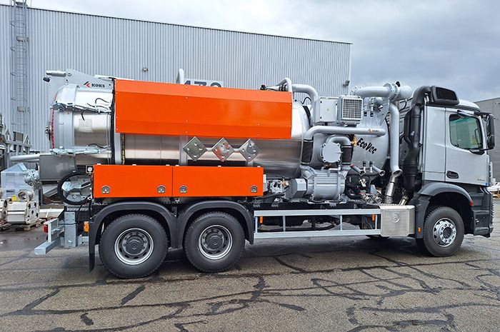 Two powerful KOKS EcoVac ADR vacuum trucks on their way to Saudi Arabia! 🌍